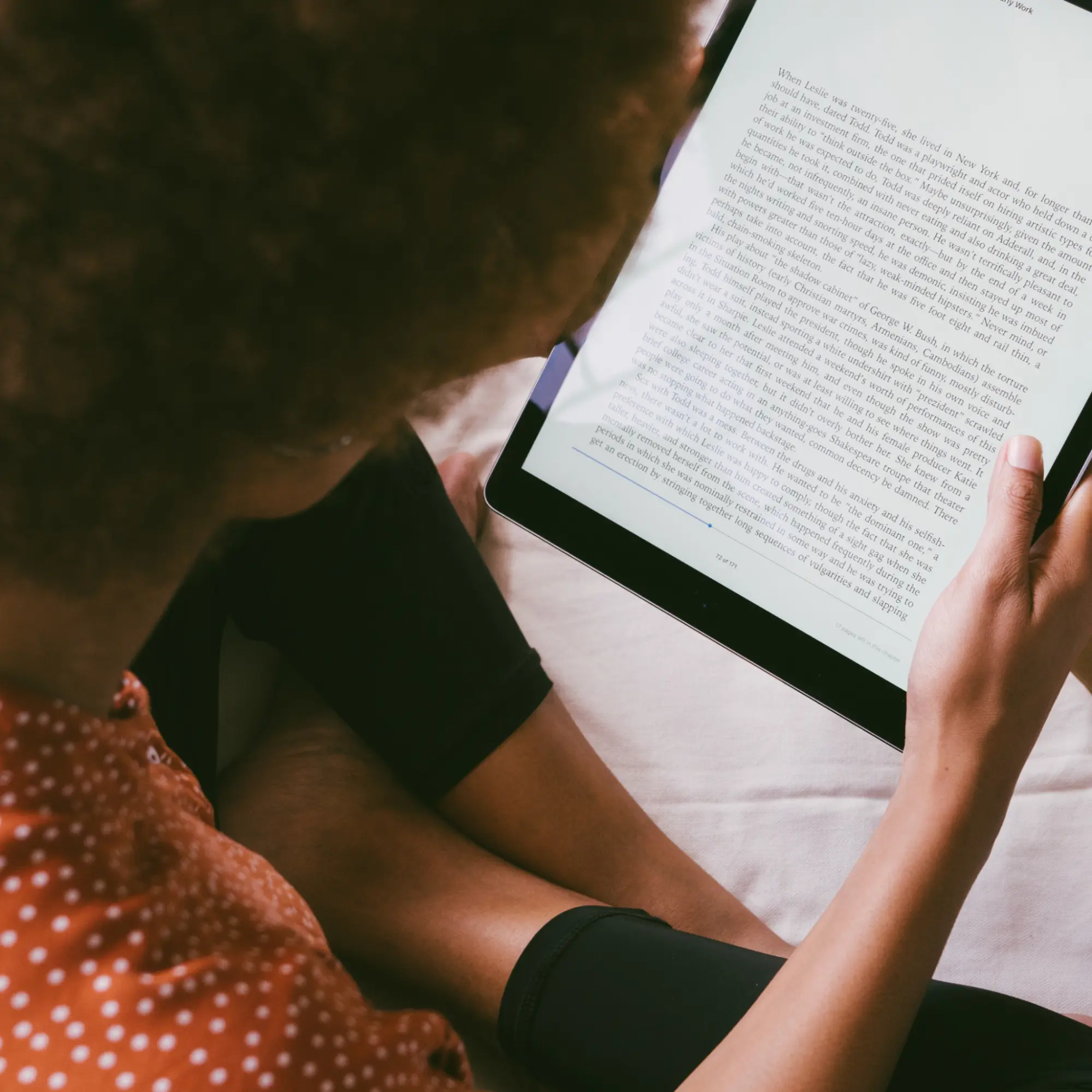 A woman reading from a tablet device | Editionguard 